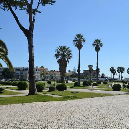 Cozy Apartament At - Cascais
